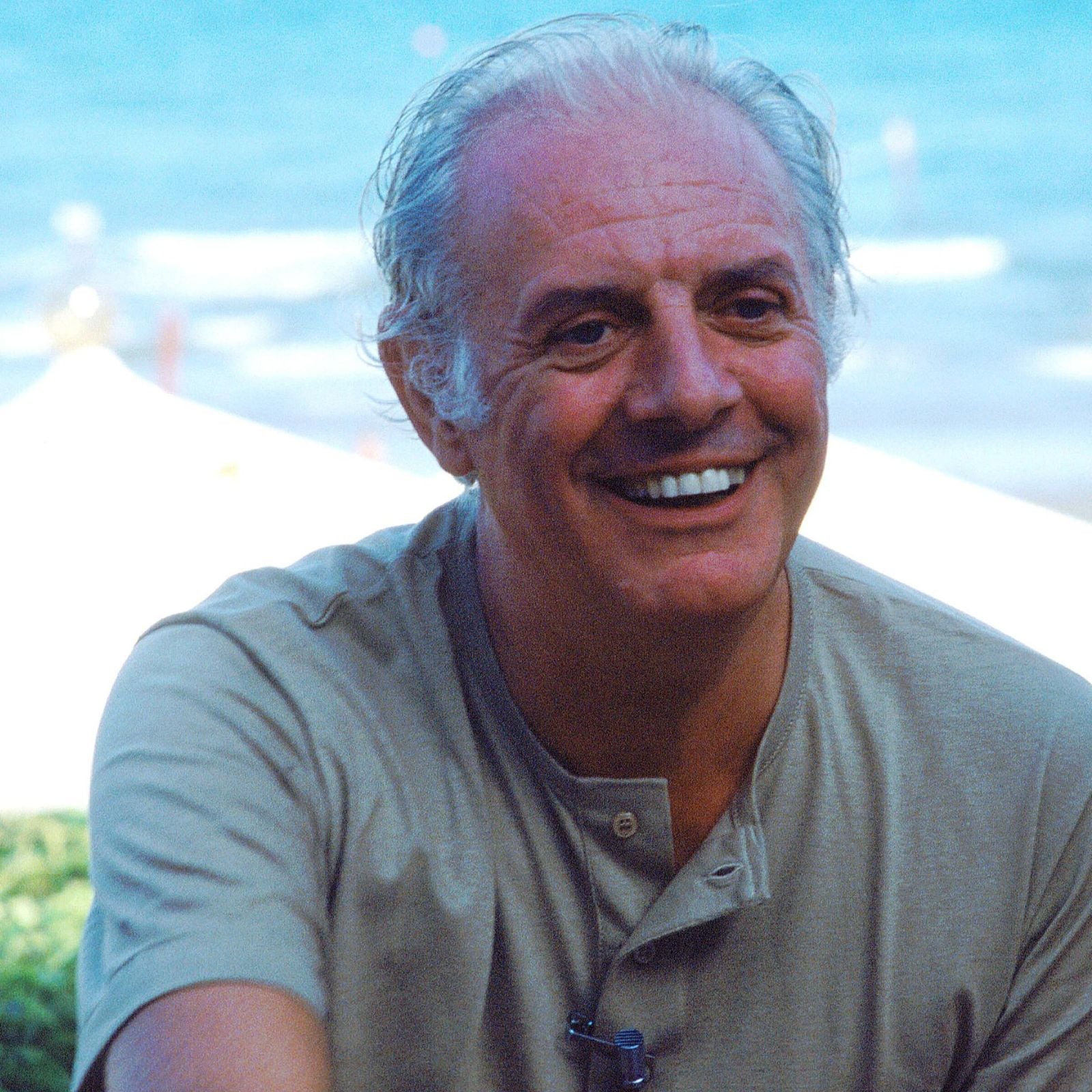 Canzoni, pernacchie, giullarate. Milano per Dario Fo. In esclusiva su Radio Popolare la serata alla Camera del Lavoro