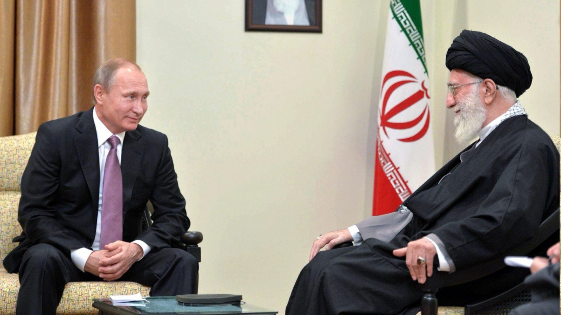 (Putin e Khamenei) Russia e alleati: dal mito di Suez al pragmatismo che isola l’Iran
